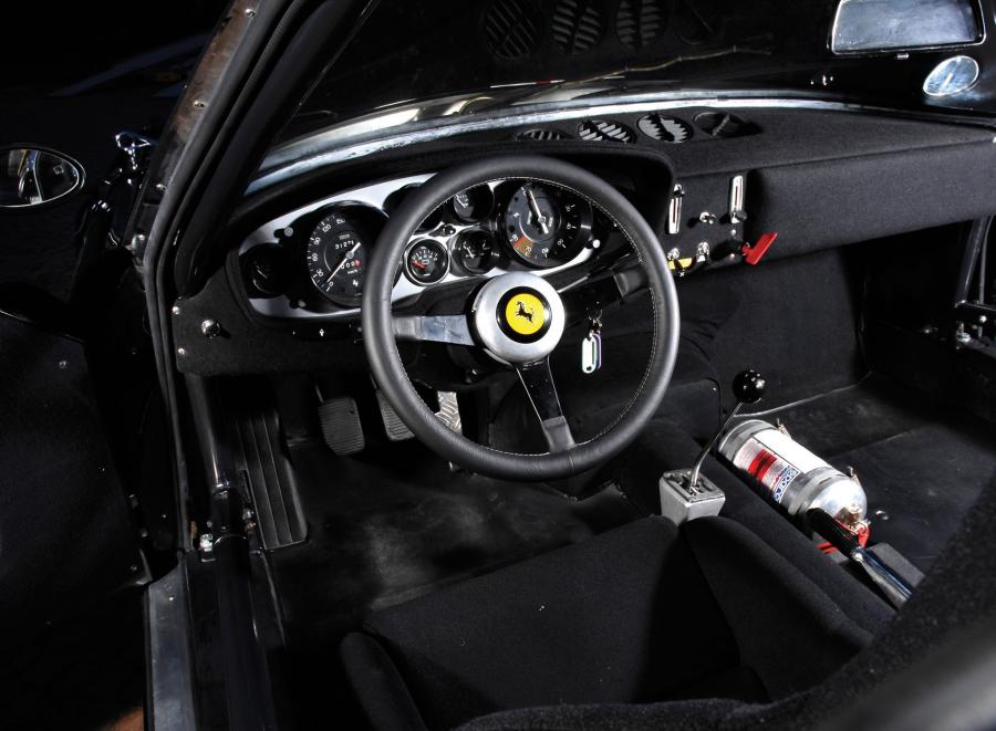  Ferrari 365 GTB/4 Daytona GR IV 1970 года  (фото 2 из 32)